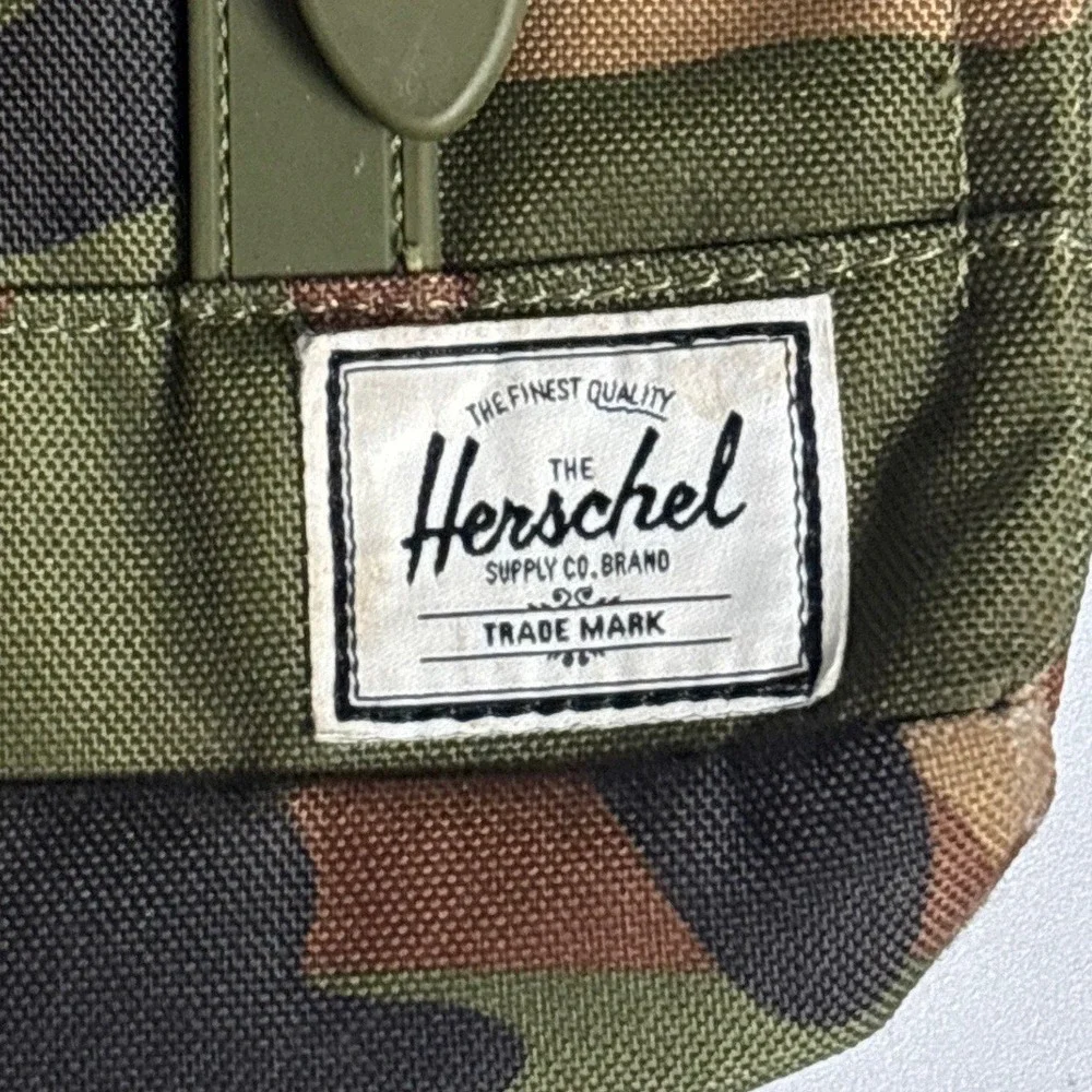 Herschel Backpack Camo Buckle Strap Front Pocket 10x10 Canvas Casual